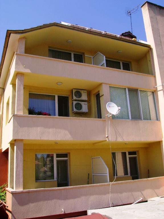Guest House Jumbo Aheloy Esterno foto
